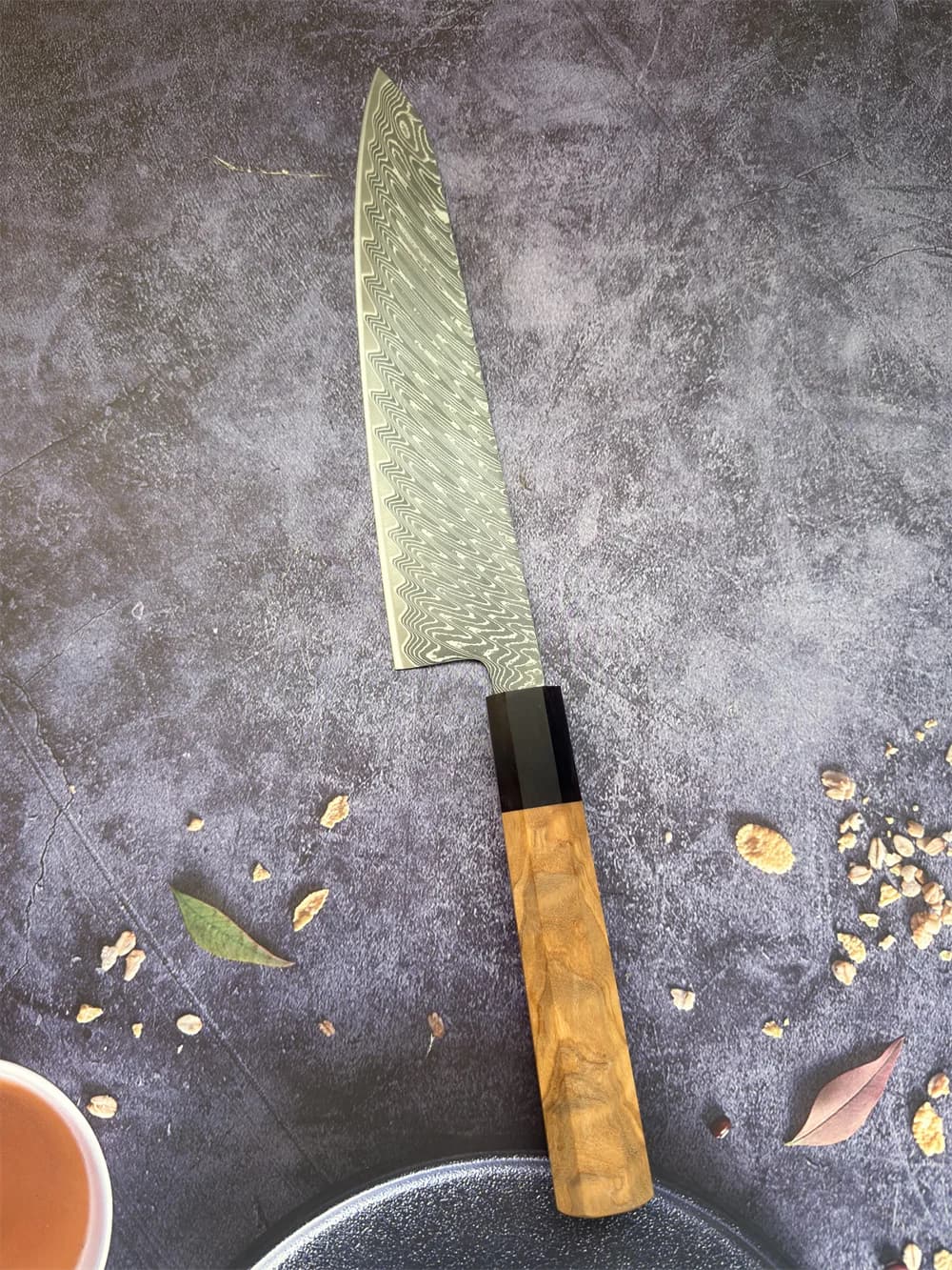 Coltello da Cucina Giapponese RHON 9 Pollici, 67 Strati in Acciaio VG10 Damasco, per Affettare Carne, Pesce e Verdure
