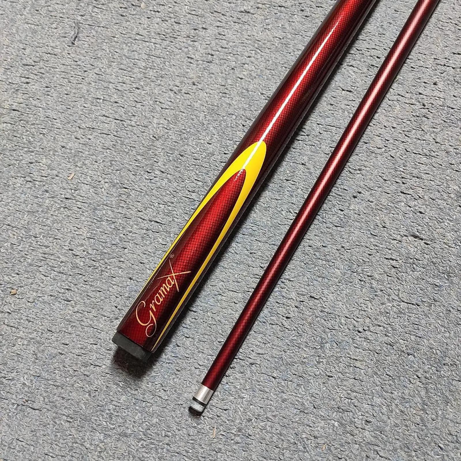 Professional Billiard Pool Cue Carbon Fiber Wood Two Section Stick 57 Inch for Game Rooms and Bar Use