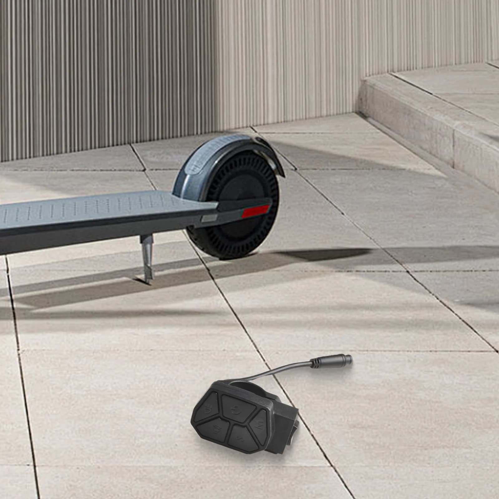 Installazione semplice Controllo scooter elettrico Plastica resistente all'usura Facile da installare Sette funzioni di controllo Parte scooter
