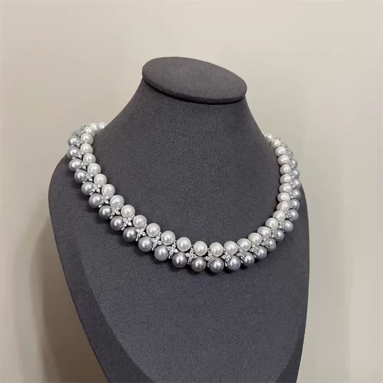 Collana di perle naturali bianche/grigie da 18 pollici, 8-9 mm. Collana corta alla moda per clavicola.