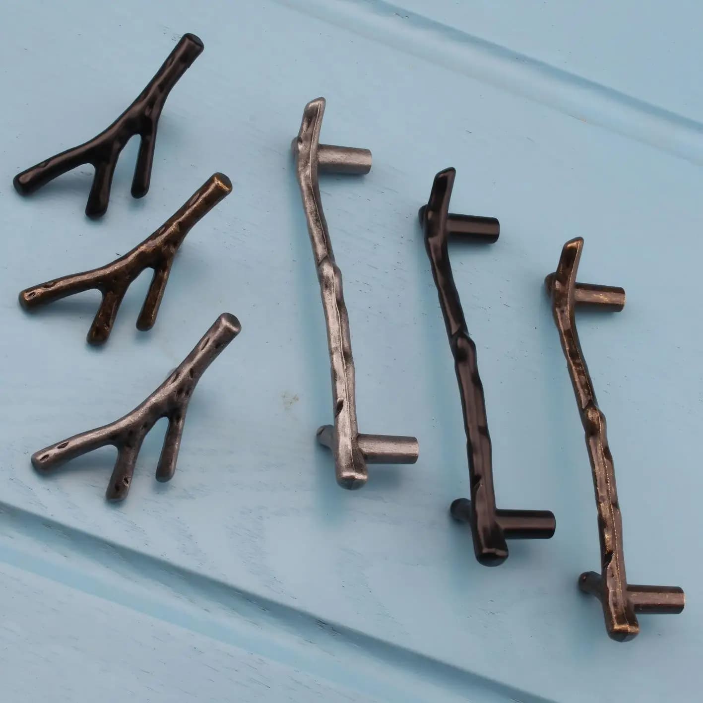 Maniglie moderne per cassetti da cucina in bronzo nero europeo con design a ramo coreano - Ferramenta unica per l'armadio per la decorazione domestica