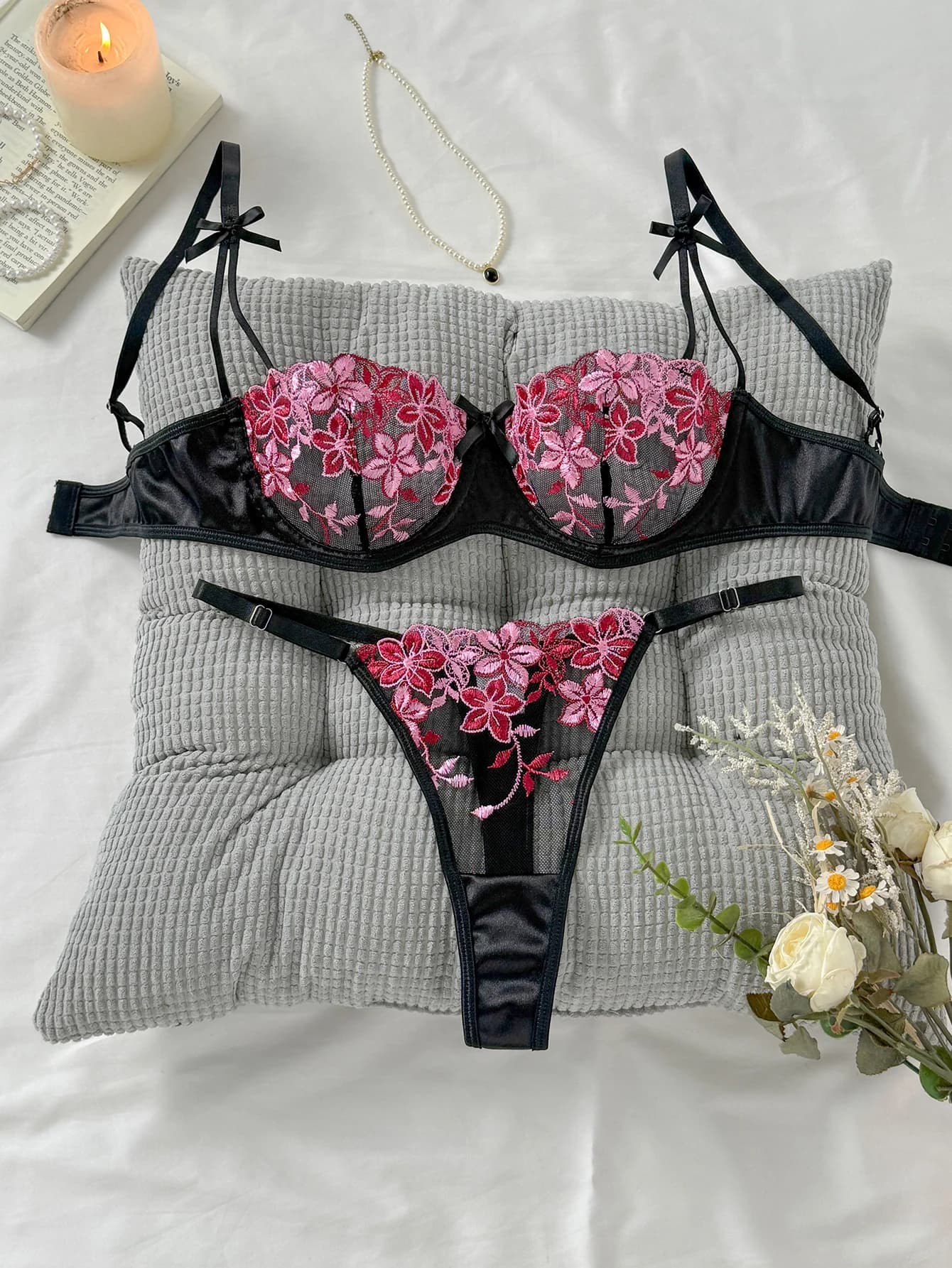 San Valentino viola chiaro Danube Group Ladies Lingerie sexy Reggiseno Abito da donna - la tentazione di una notte seducente