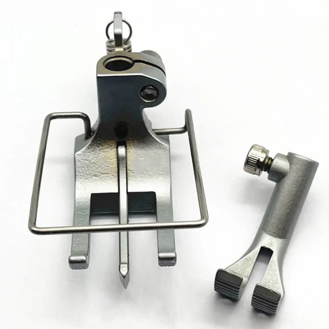 400-38808/400-38852 Per JUKI Doppio Ago Piedino Parti di Macchine Da Cucire Industriali per il Modello di Macchina PLC-2710/2700/2760-7