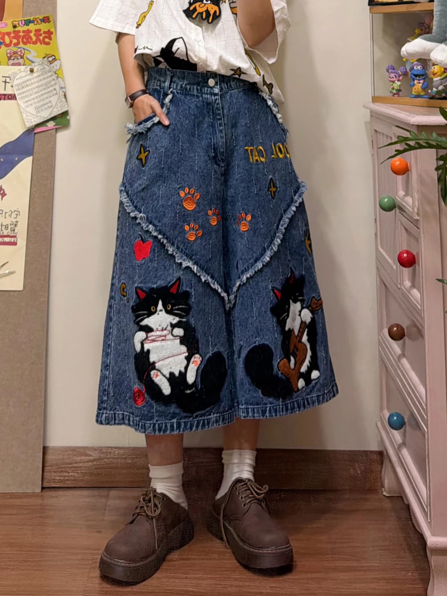 BIBULU Original Design American Retro Cartoon Embroidered Denim Jeans Loose Straight Casual Pants for Women Summer Hip Hop Style