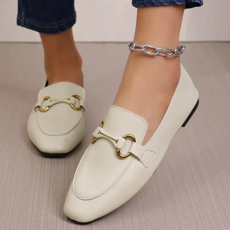 Scarpe basse primaverili da donna: Mocassini slip-on con punta quadrata e fibbia in metallo