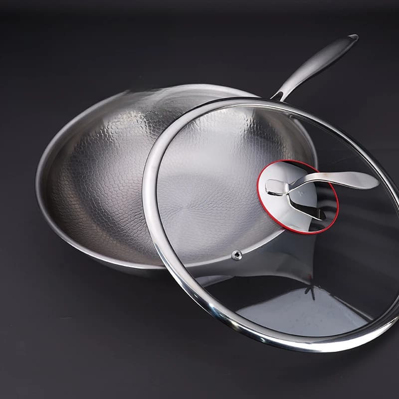 Flat-bottomed Titanium Wok TI, thickened non-stick pan, special for frying in the house and universal stove