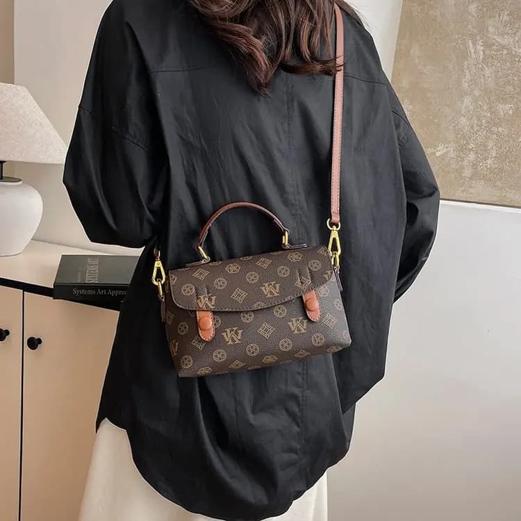 Borsa a tracolla originale di design per donna, in pelle di lusso, grande capacità, elegante borsa fasciatoio per pendolari, elegante, testurizzata, semplice