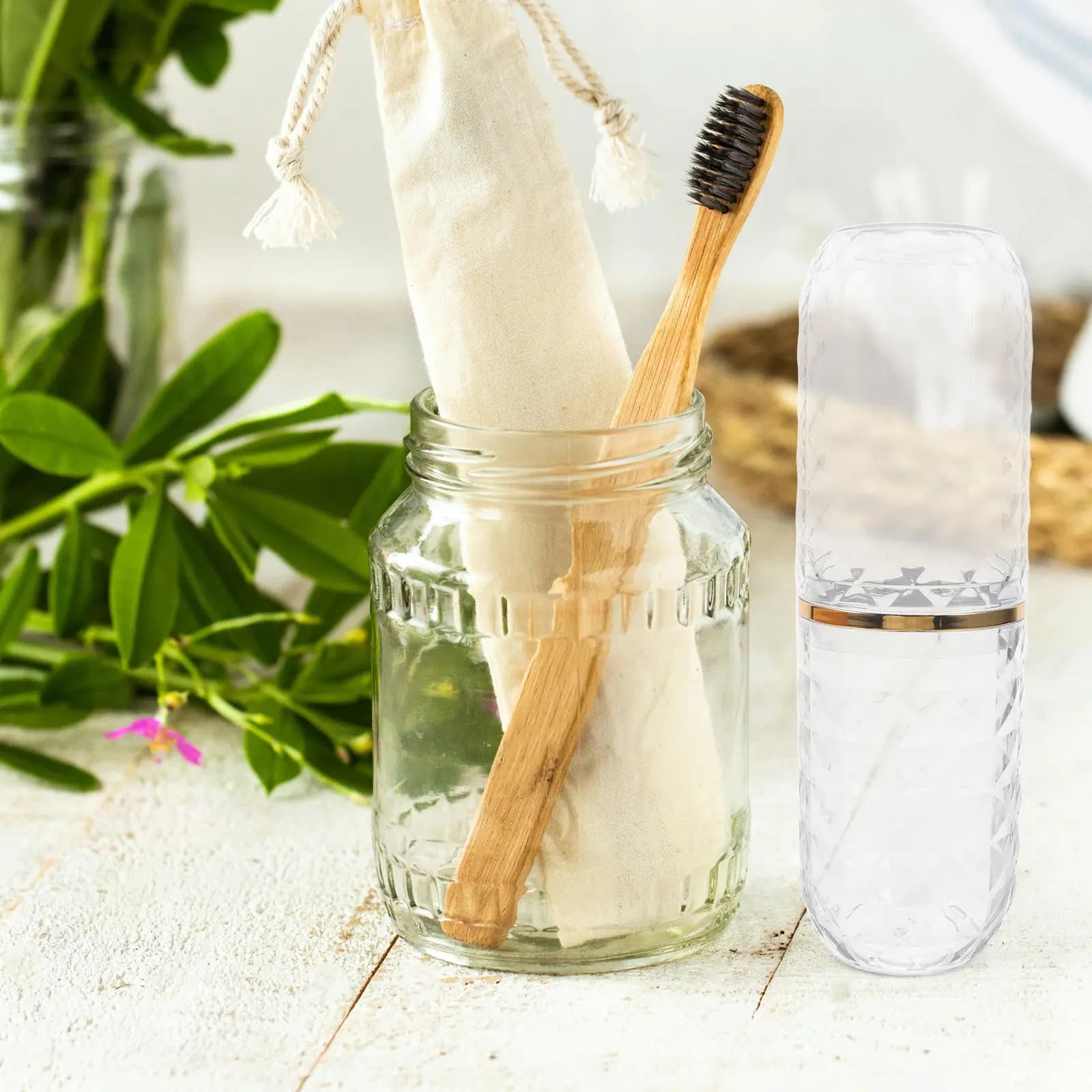 Porta Spazzolino Moderno Trasparente con Doppio Scomparto, Tazza da Viaggio Elegante, Mini Organizer per Articoli da Toeletta per Campeggio