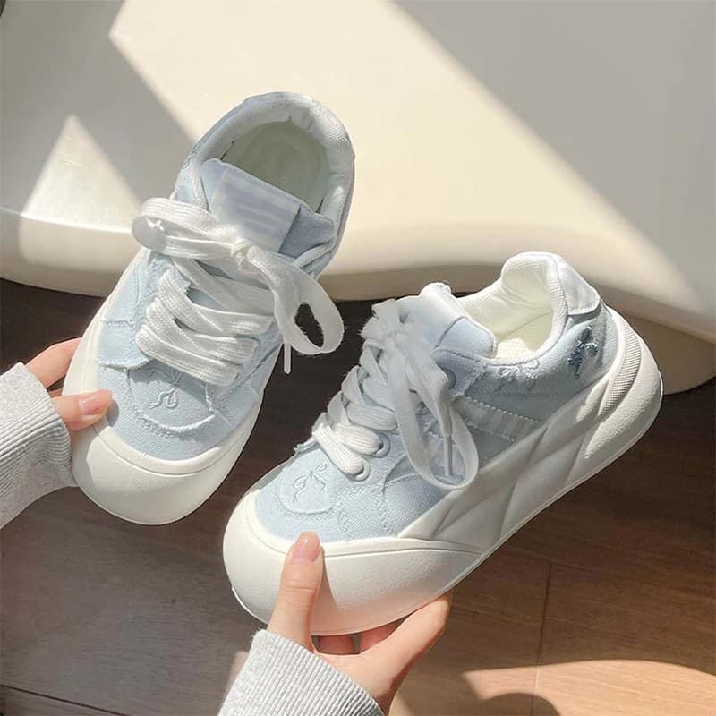 Women's 2026 Autumn New Dopamine Thick-Soled Bread Shoes Sports Shoes Trendy Versatile Niche Sweet White Shoes for Students