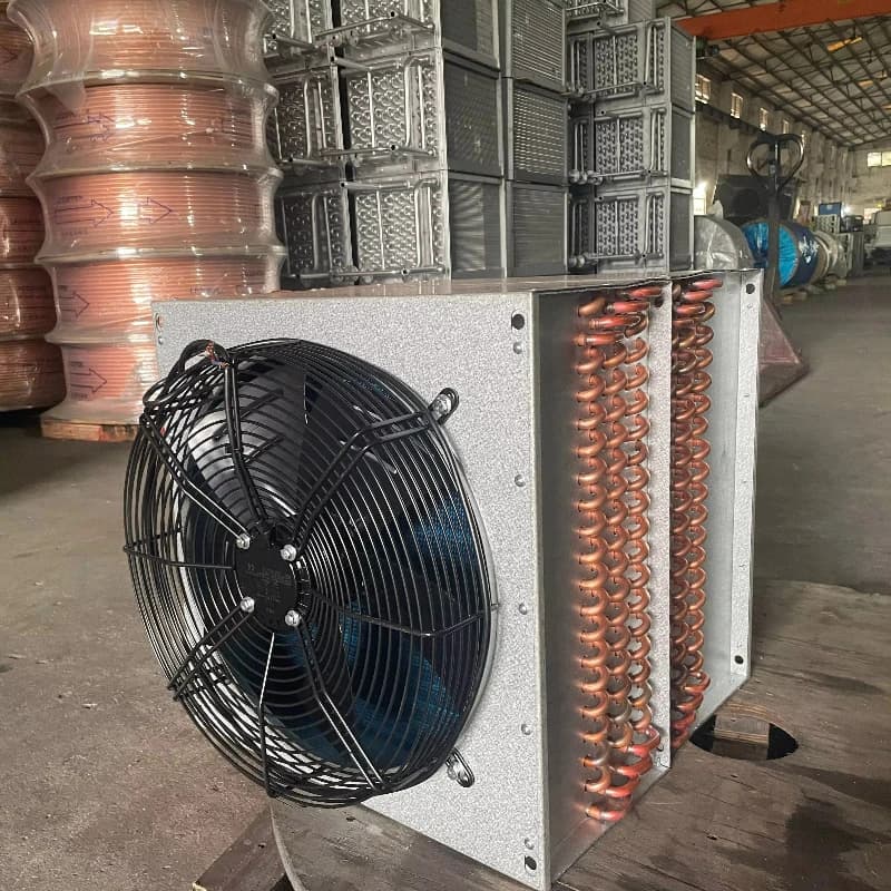 Piccolo radiatore a secco con pannello solare, radiatore a pinna in alluminio con scambiatore di calore dell'aria con tubo in rame, ventola da 15 kW