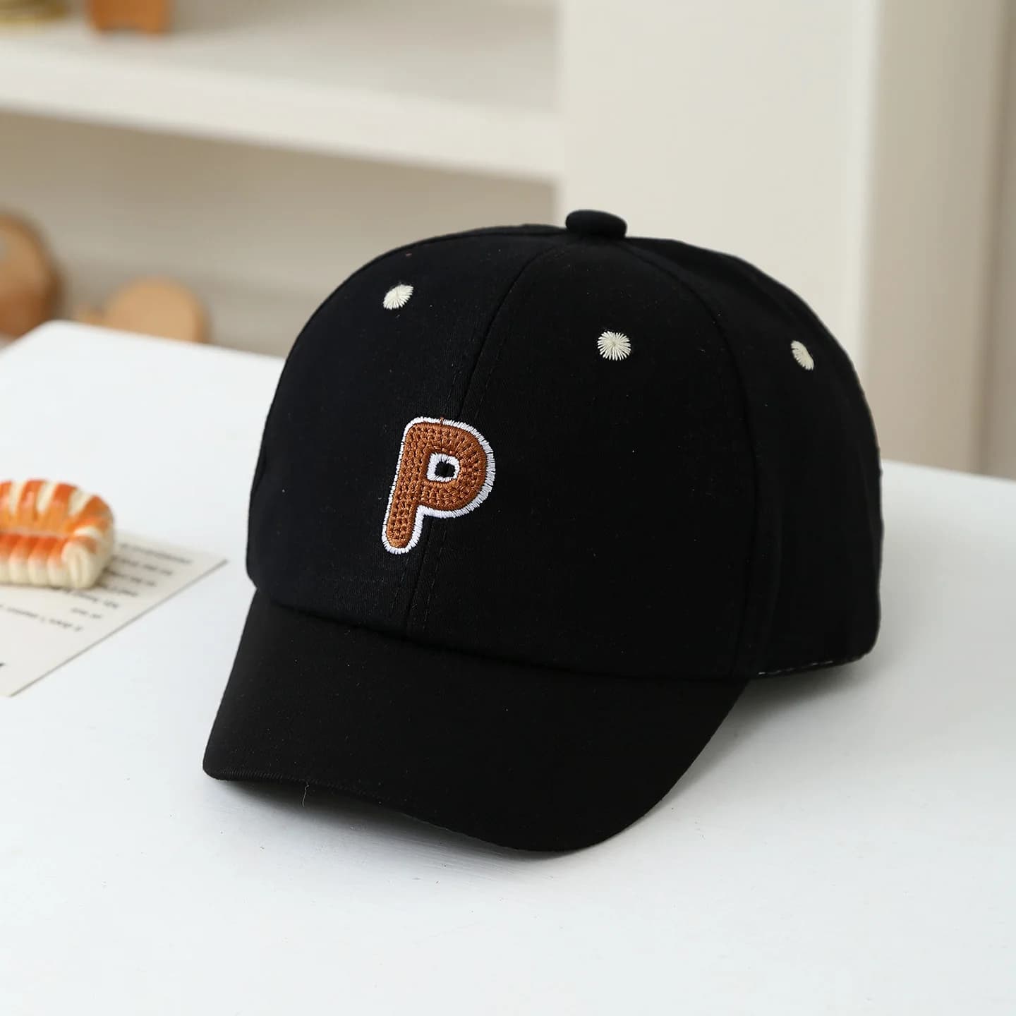 Cappellino da baseball a forma di P, adatto a neonati, bambini (ragazzi e ragazze), un cappello da sole semplice e casual, adatto per l'uso quotidiano.