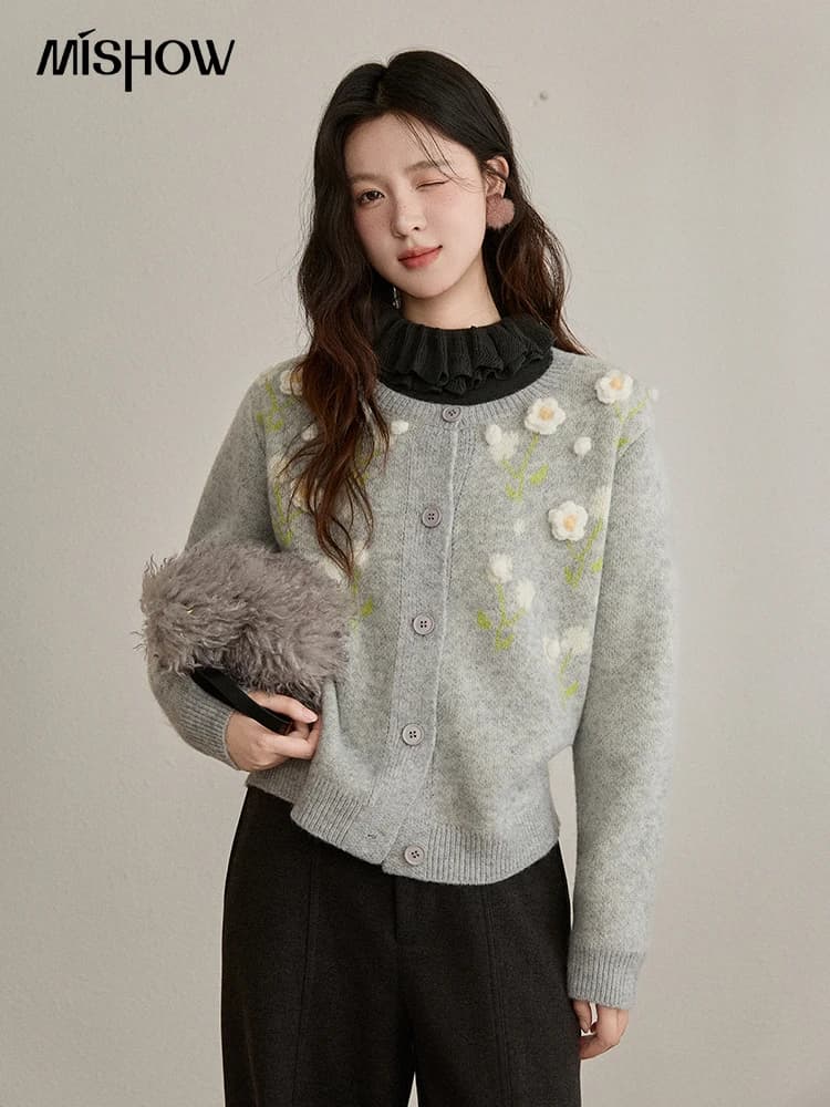 Cardigan Grigio Lavorato a Maglia da Donna MISHOW 2025 Inverno con Ricamo Floreale Collo Tondo Monopetto Caldo Slim Maglione MXE91Z2836