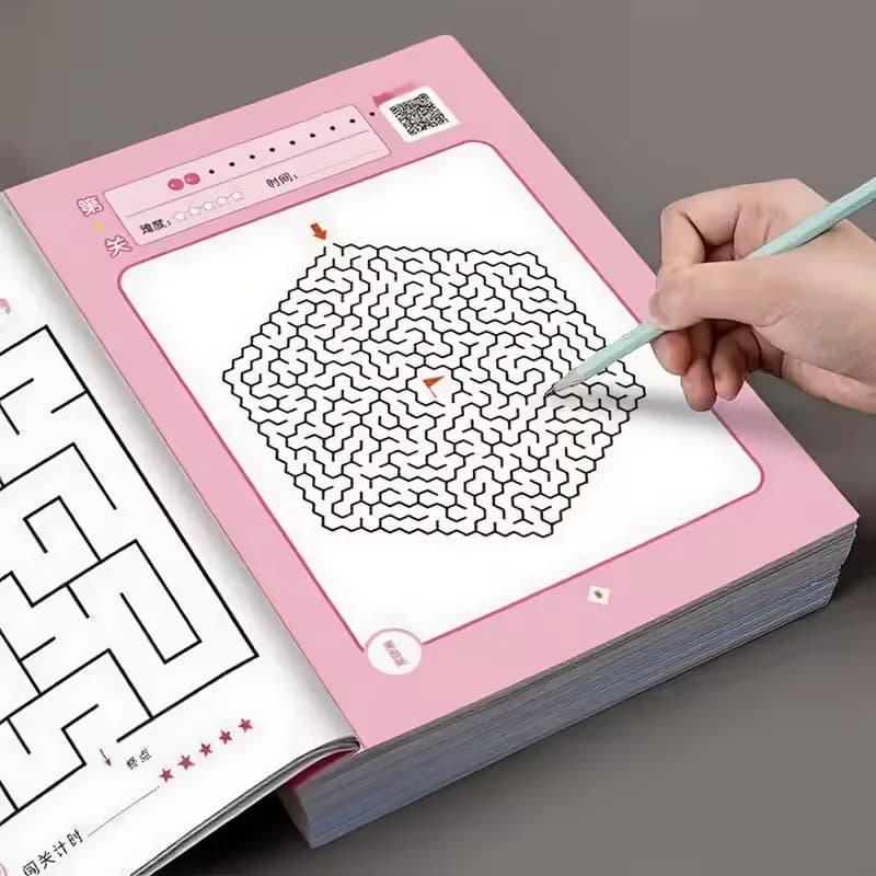 Una versione semplice del libro di formazione del labirinto cerebrale progettato per adolescenti, dotato di puzzle coinvolgenti per migliorare la concentrazione