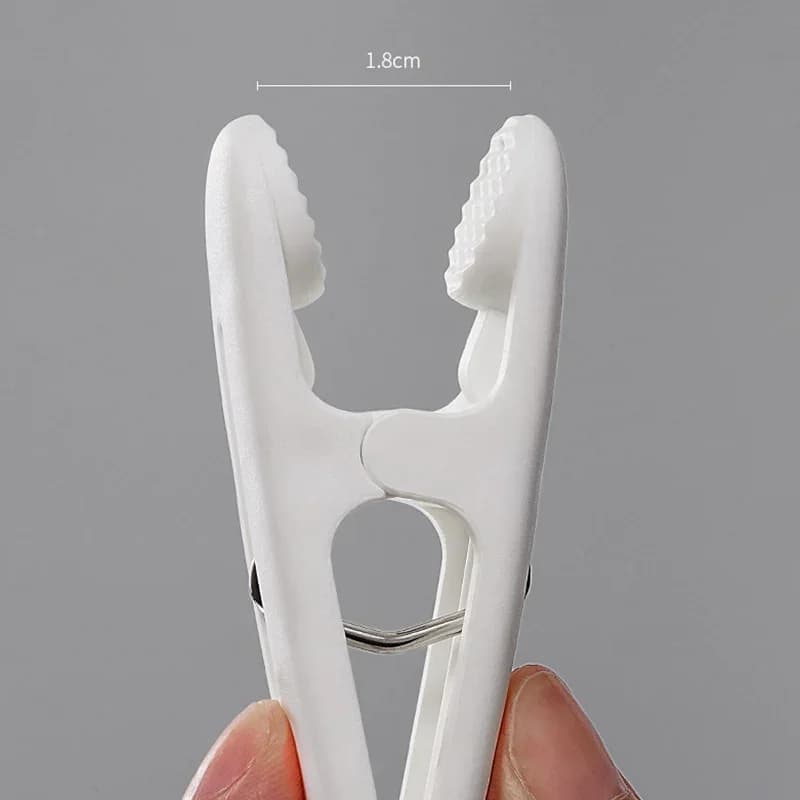 12pcs/pack Plastic Apparel Pegs Laundry Clamps With Hanging String All-round Windproof Towels Socks Clothes Peg Hangers