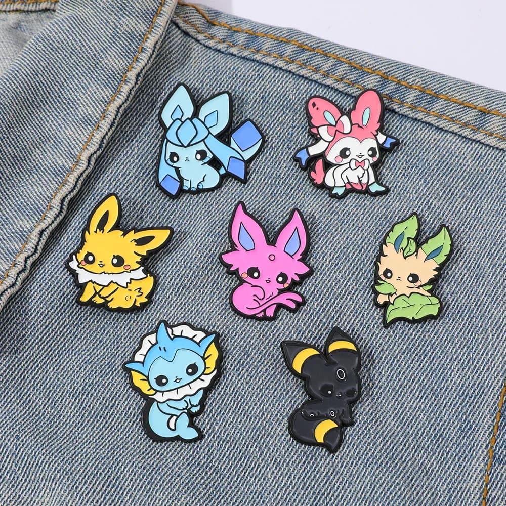 Set di 7 Spille Smaltate a Tema Elf Eevee e Glaceon, Simpatici Distintivi in Metallo per Gioielli, Zaini, Abbigliamento, Accessori, Regalo per Amici