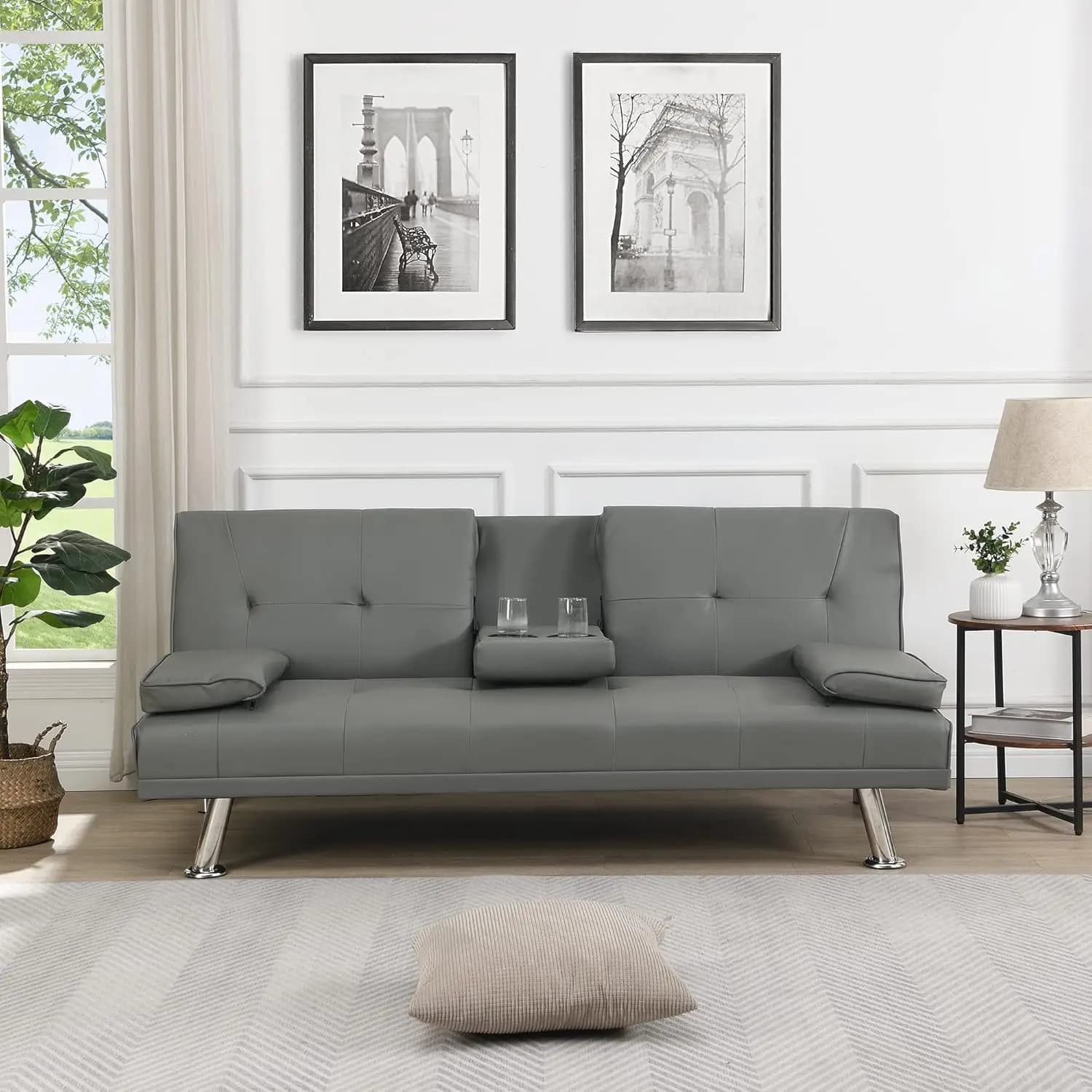 Divano Letto Convertibile in PVC Grigio con Braccioli, Portabicchieri, Struttura in Legno e Gambe in Acciaio Inox, Uso Versatile, Personalizzabile