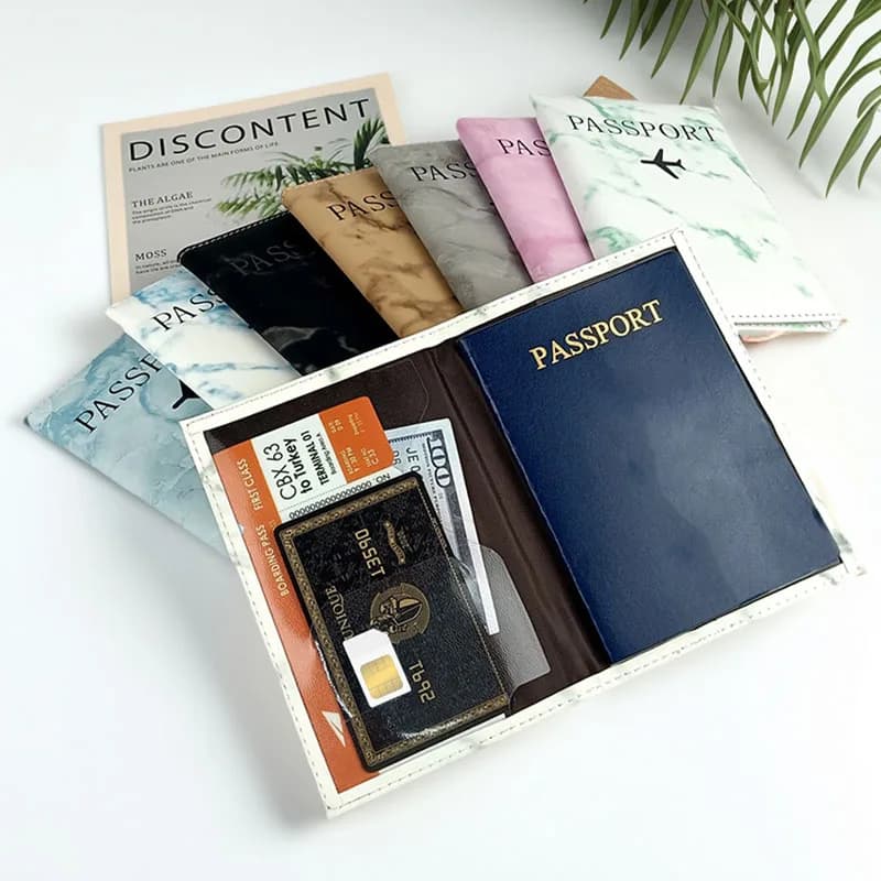 Custodia impermeabile per passaporto da viaggio per donna e uomo con stampa di lettere aeree, regalo di nozze di moda, copertina per passaporto in pelle PU