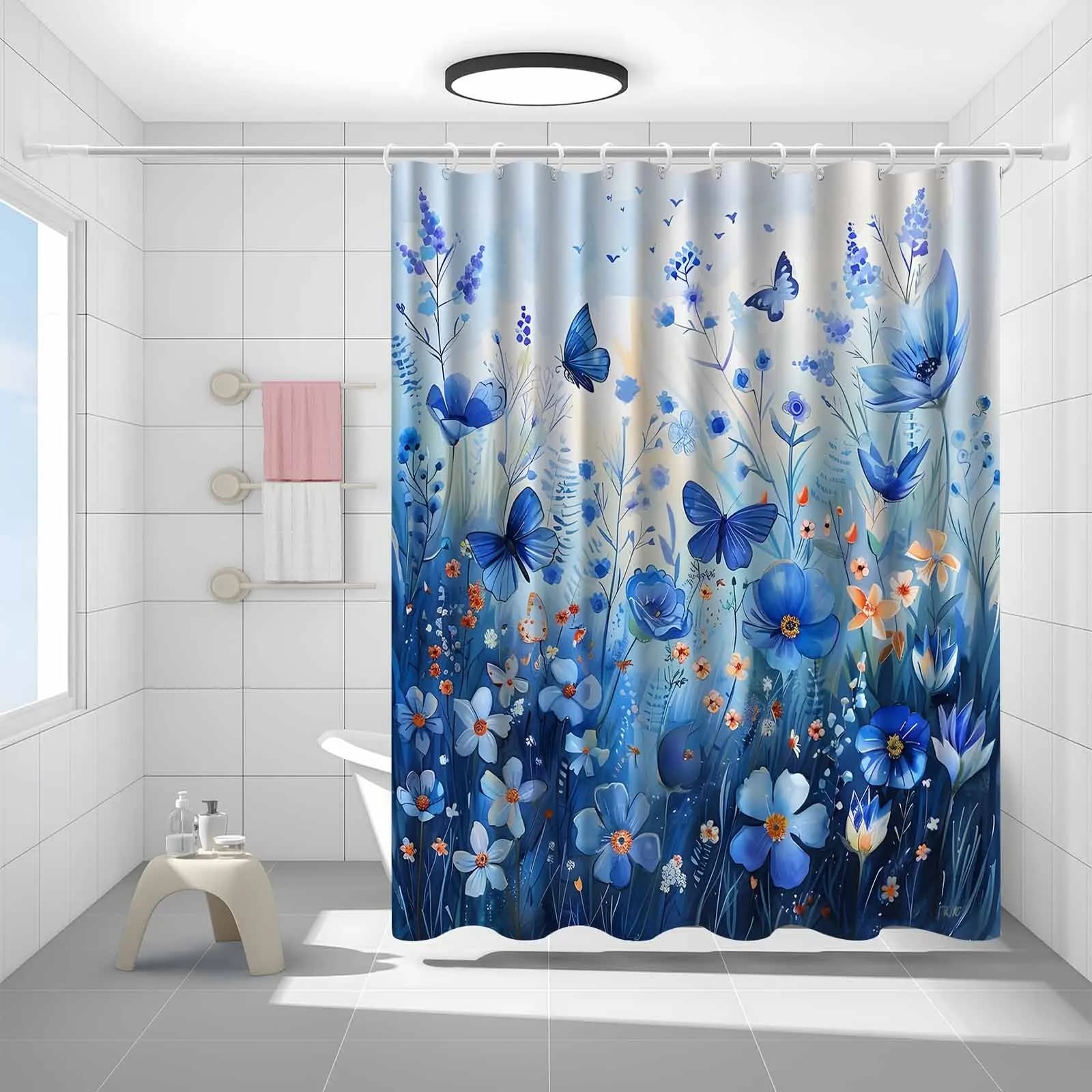 Tenda da doccia con fiori e farfalle in acquerello blu, paesaggio da giardino da sogno