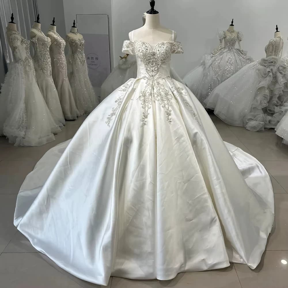 Vestido De Novia Encaje con spalle scoperte Sweetheart Lace Up Back Abito da sposa Abito da ballo ricamato con perline Abito da sposa in raso