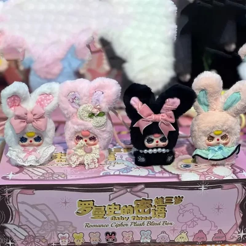 Nuova mini serie Romance a tre personaggi, blind box, collezione di bambole carine, ornamento da scrivania, regalo di tendenza, ciondolo.