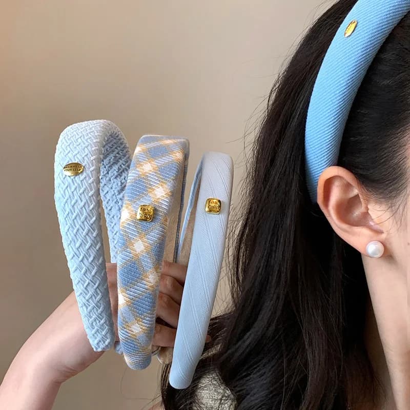 Nuova fascia in spugna stile coreano per donna Elegante etichetta dorata Fascia per capelli a tesa larga blu Cerchietto per capelli per lavaggio viso per ragazza alla moda