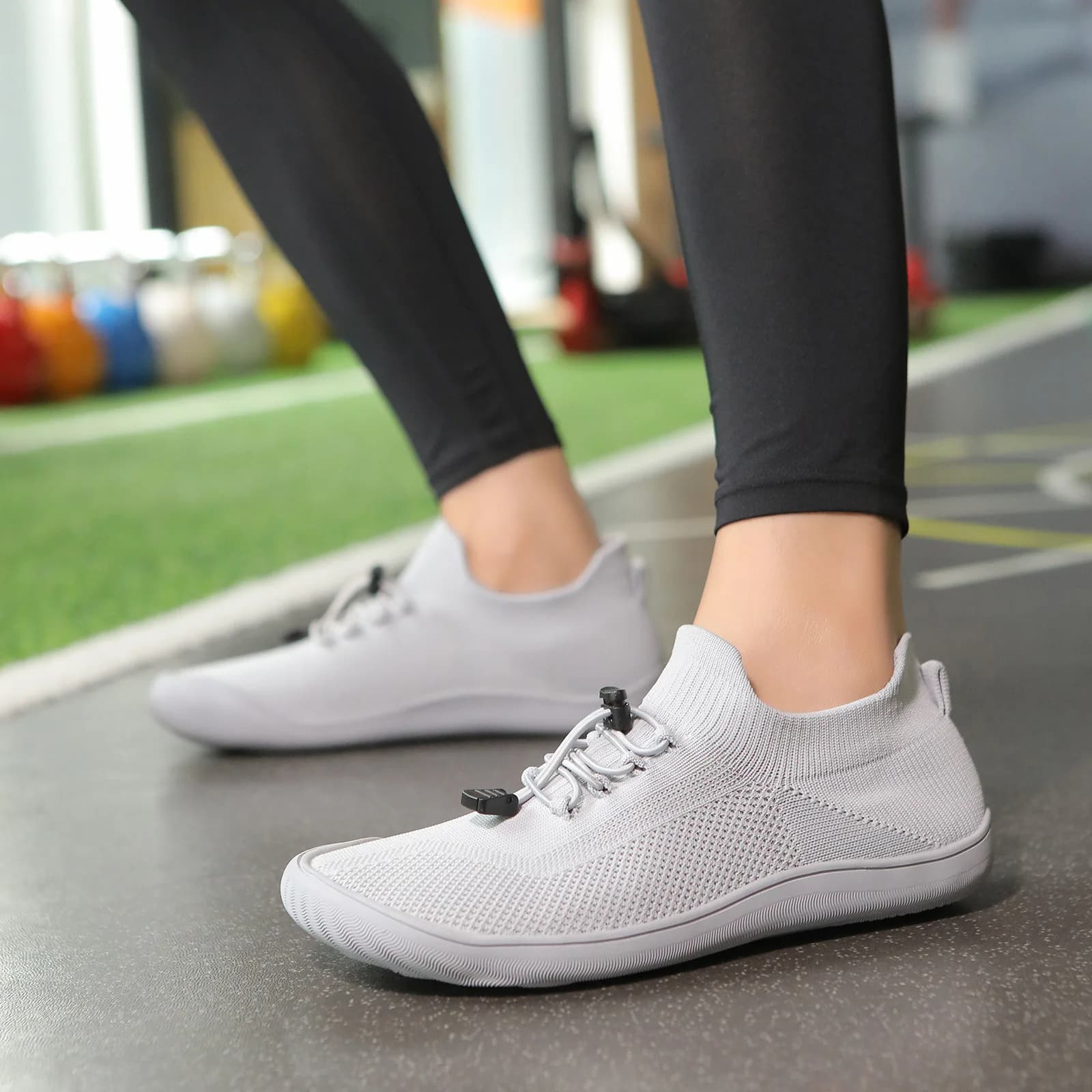 Outdoor large size medium tube flying woven five-finger wide-head socks breathable and non-slip men's casual shoes