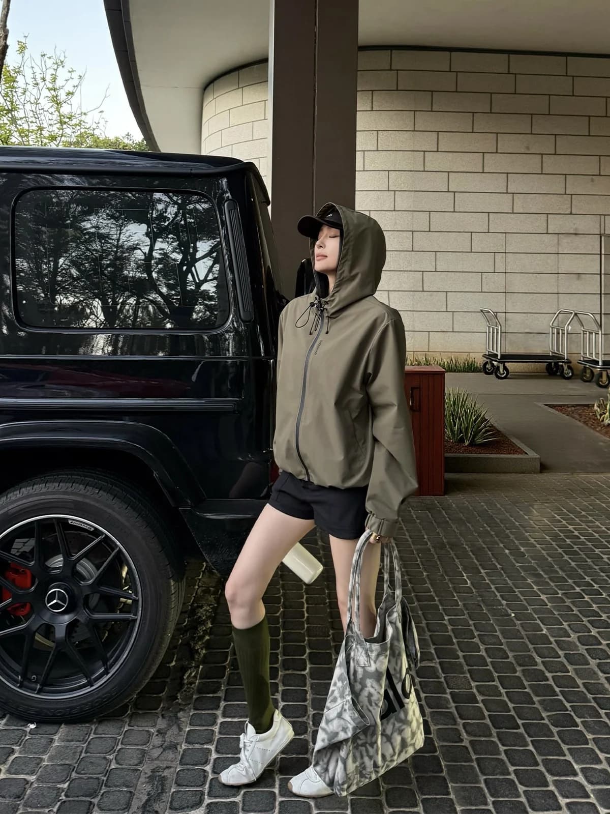 Giacca Morbida ZhouMiao, Antivento e Impermeabile, Cappotto Corto Casual con Cappuccio in Fibra di Poliestere, Stile Casual da Donna
