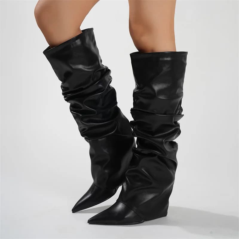 Stivali alti al ginocchio da donna in pelle nera pieghettata Scarpe sexy con zeppa Slip On Scarpe da festa da donna a punta da donna al ginocchio alto Botas Femininas