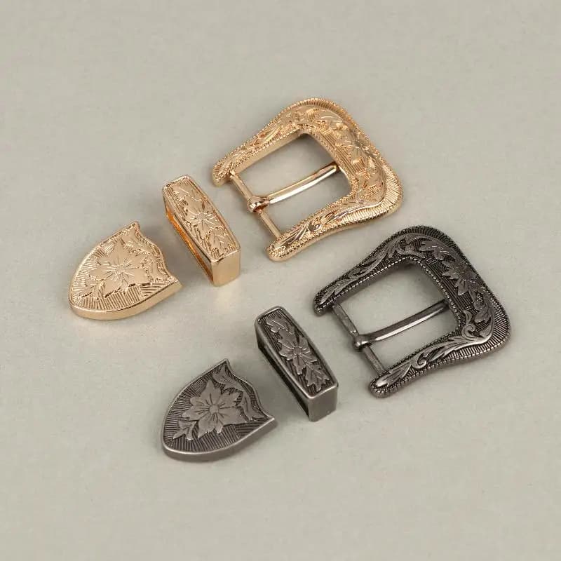 Fibbia per Cintura in Metallo Vintage con Incisione Floreale, Chiusura a Perno Classica, Ricambio per Cinture in Pelle di Vacchetta, per Outfit da Lavoro e Casual