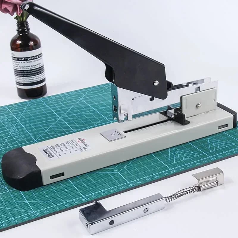 2025 Graffettatrice Professionale per 120 Fogli con Righello, Graffettatrice in Metallo per Carta con Spessore di Rilegatura Regolabile, Compatibile con Graffette 23/6, 23/8, 23/10