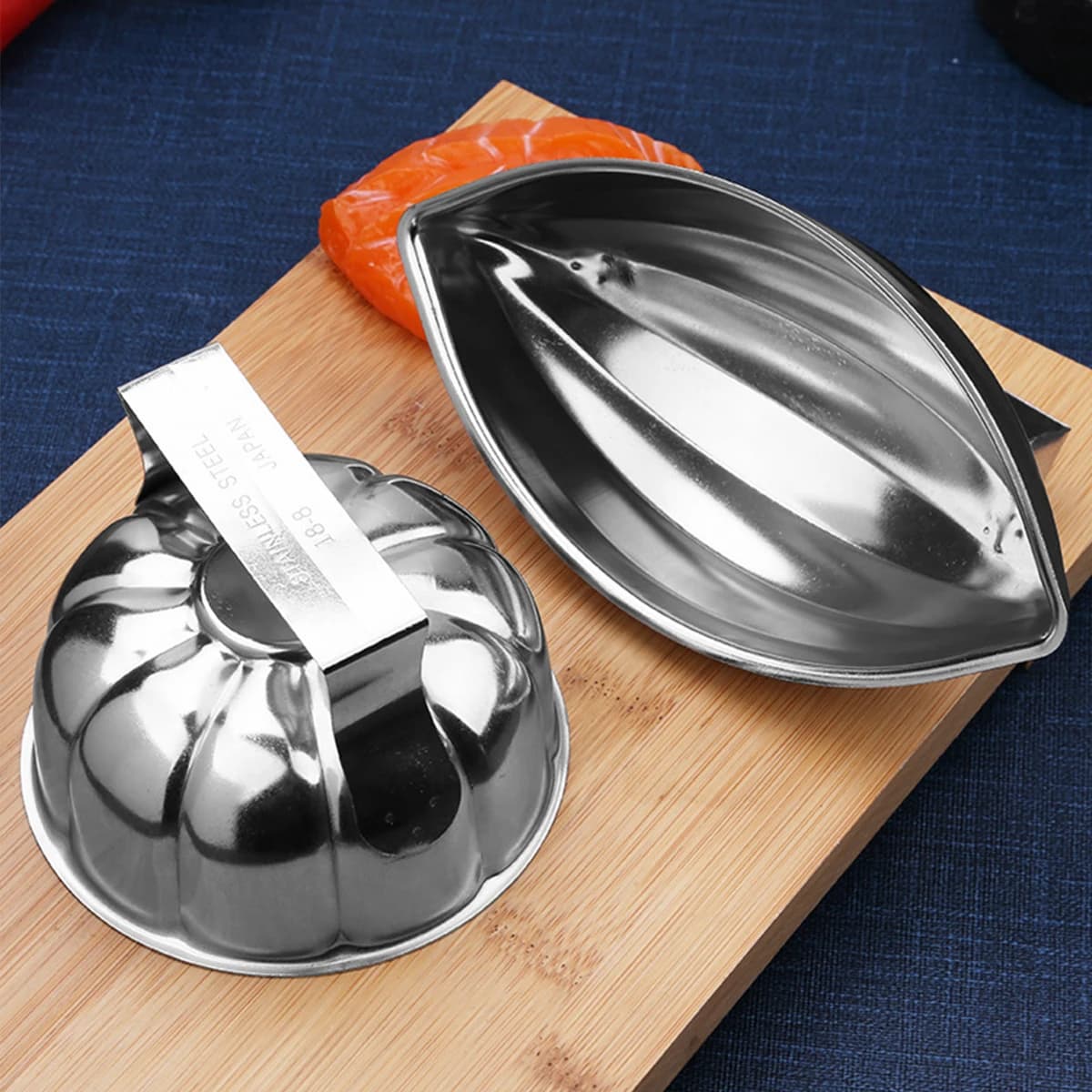 Stampo Onigiri stile zucca Stampo per palline di riso in acciaio inossidabile Stampo per riso avvolto all'uovo Stampo per sushi fai-da-te Gadget da cucina Stampo per Omurice