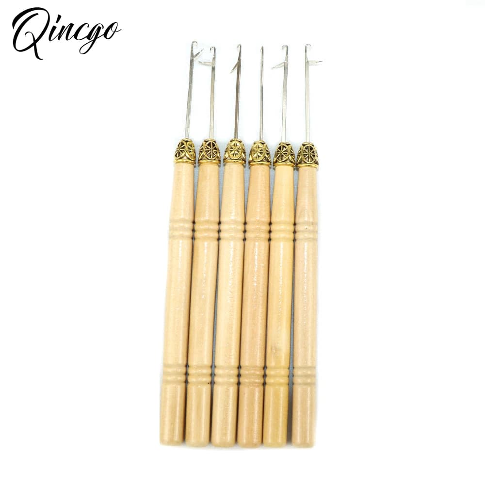 6 pezzi manico in legno gancio per tirare l'ago gancio per estensione dei capelli all'uncinetto strumento per infilare l'ago per anelli di collegamento in Silicone perline