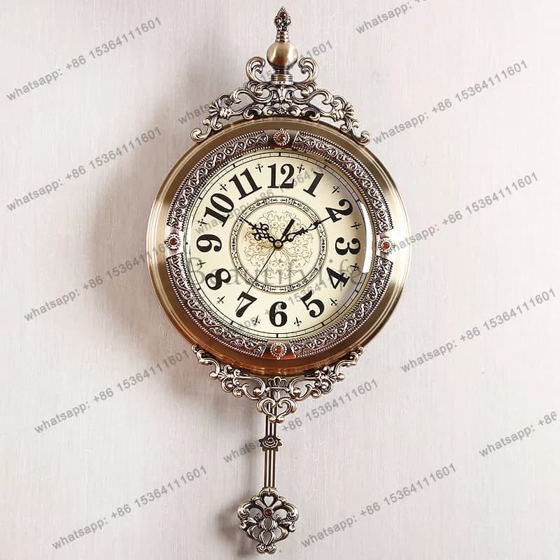 Orologio da parete americano di lusso leggero, orologio silenzioso creativo e alla moda per il soggiorno.