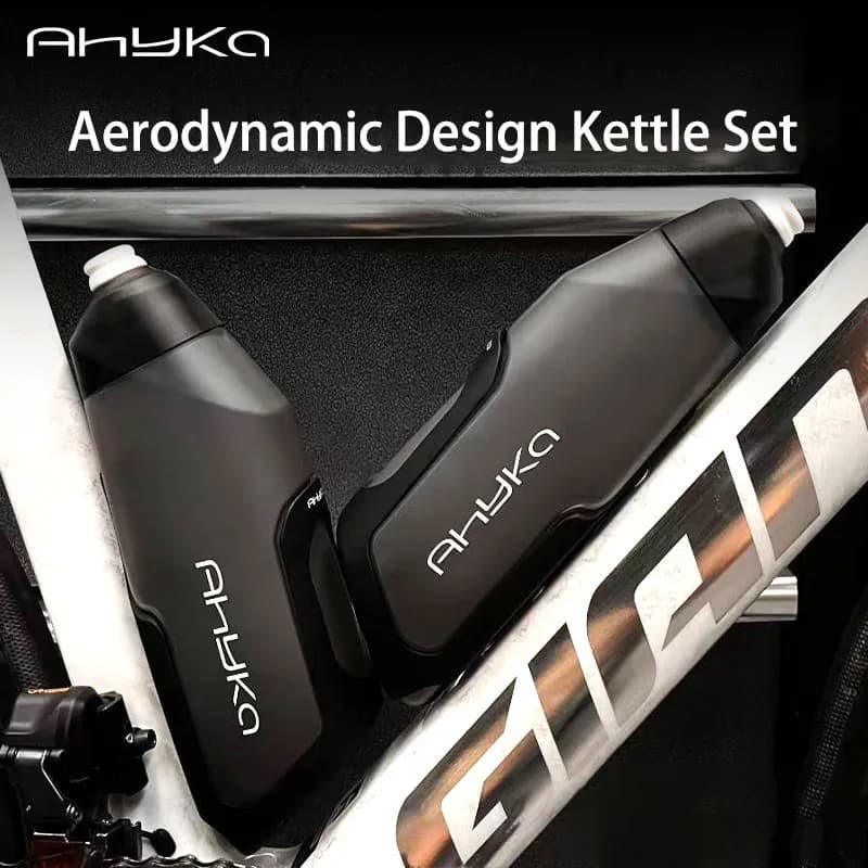 Set Borraccia Aerodinamica AhyKa 600ml per Bici, Leggera, da Montare sul Tubo Obliquo, Design con Apertura a Pressione