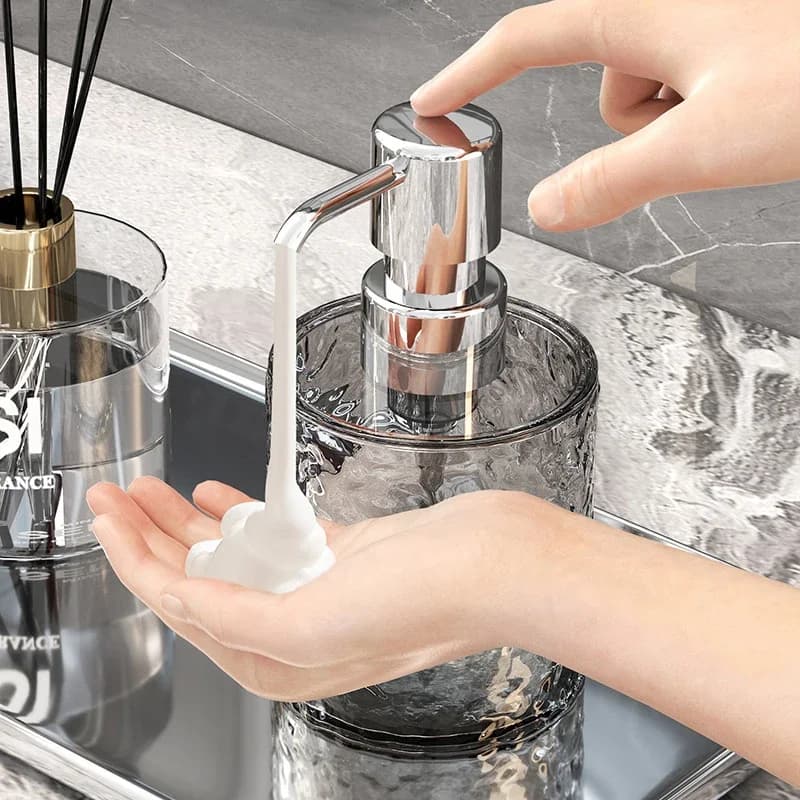 Elegante Dispenser di Sapone a Schiuma con Pompa, Flacone Vuoto per Shampoo e Gel Doccia, Accessorio Decorativo per Bagno