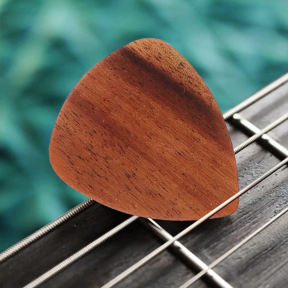 Set di 1 Portachiavi con Plettro per Chitarra in Legno e Scatola Magnetica, Leggero e Antipolvere, per Viaggi, Concerti e Feste Musicali