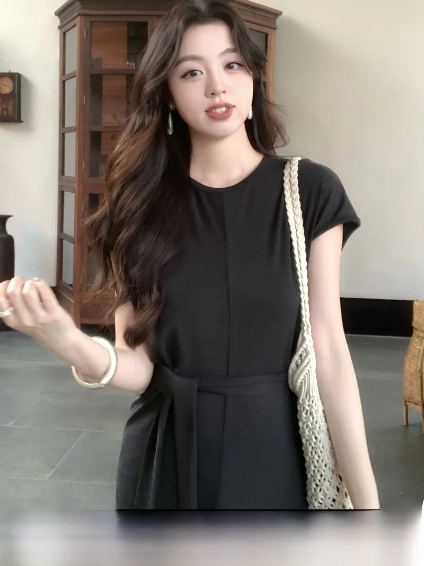 Comfortable Breathable Lazy Casual Loose Fit round Neck Straight Tube Dress with Belt Women's Clothing Syt Relaxing Style Sho...