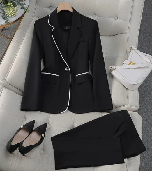 New‑style White High‑end Professional Long‑sleeved Blazer and Dress Two‑piece Set for Women, Stylish & Elegant
