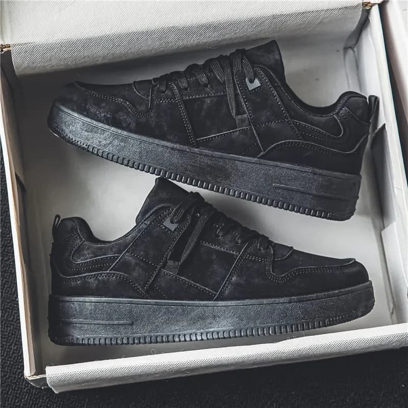 Scarpe basse originali Black Air Force comode scarpe da ginnastica casual di lusso di fascia alta da uomo traspiranti scarpe da passeggio per guida all'aperto