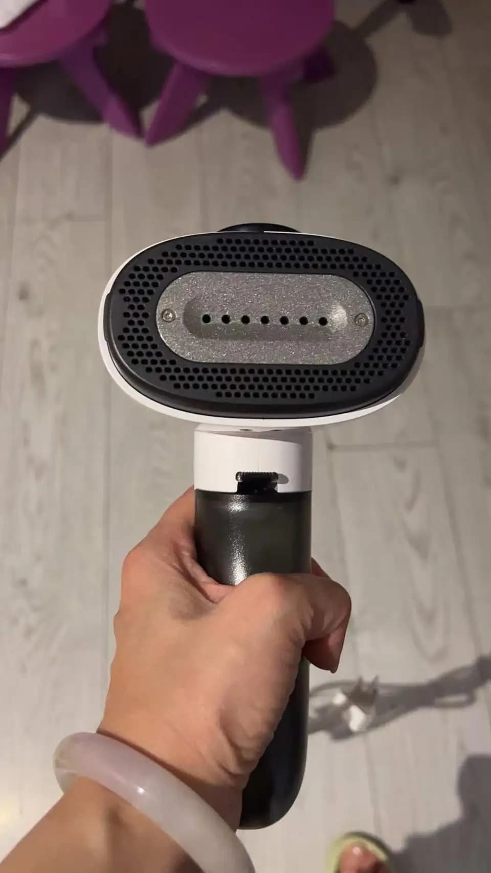 Piroscafo portatile con tecnologia di adsorbimento, vaporizzatore portatile per indumenti domestici, stiratrice per vestiti