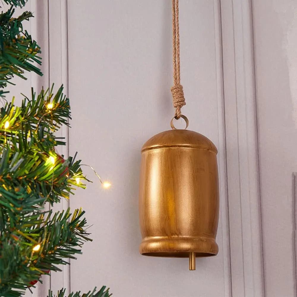 Handmade Metal Hanging Bells Round Mouth Corrosion Resistant Bell Wind Chimes Decorative Hanging Rope Retro Windbell