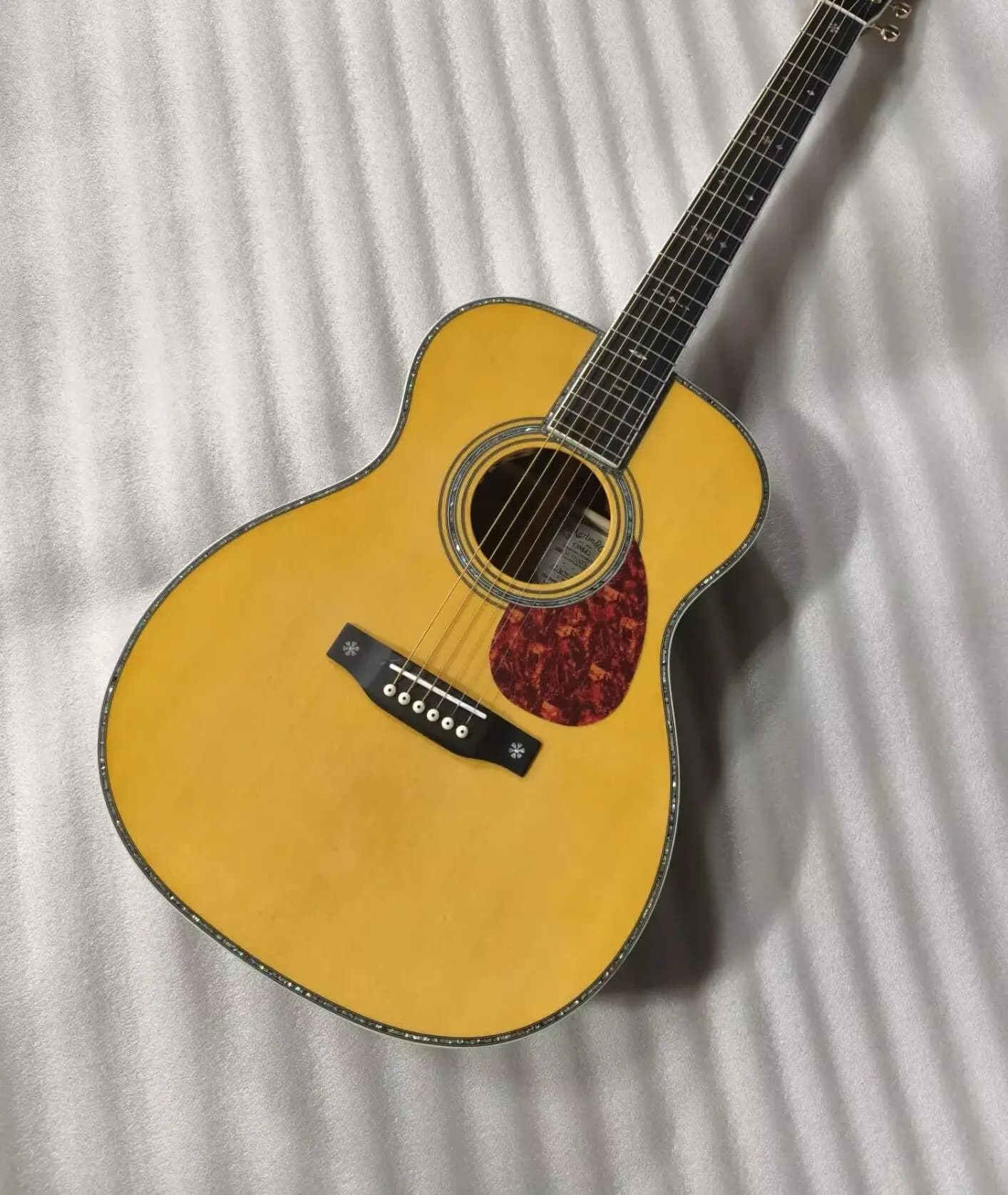 Chitarra Acustica Elettrica OM42 con Finitura Vintage Naturale per Musicisti Professionisti