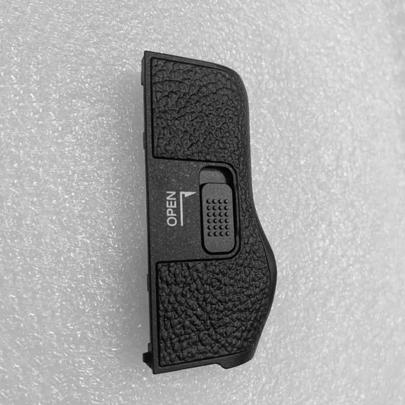 Nuove parti di riparazione del gruppo dell'armadio del coperchio della scheda di memoria SD per Sony ILCE-7sM3 ILCE-7RM4 A7sM3 A7s3 A7RIV A7R4 A7sIII mirrorless