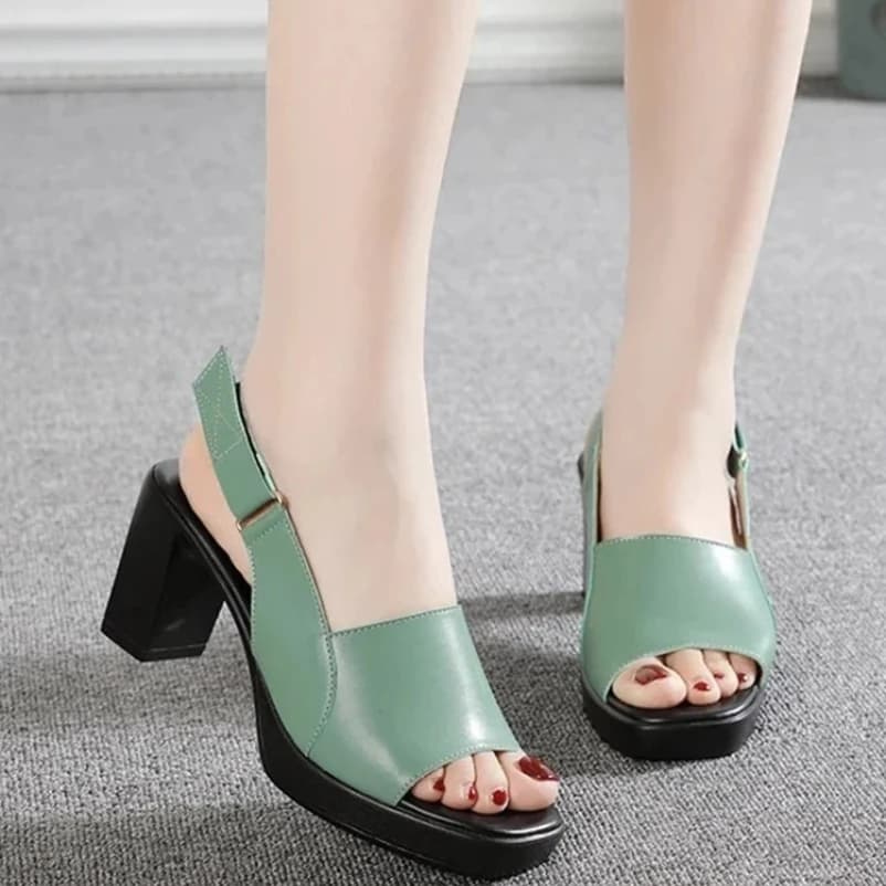 2025 Plus Size 35-41 Open Toe Block Tacchi Sandali con plateau Donna Estate Sandali con tacco alto in pelle Donna Scarpe da ufficio sexy