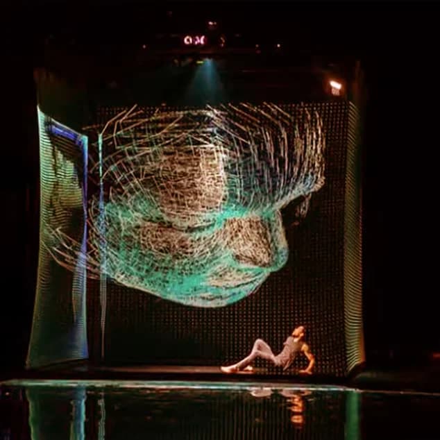 Schermo per proiettore a rete olografica 3D trasparente Pepperscrim per eventi all'aperto