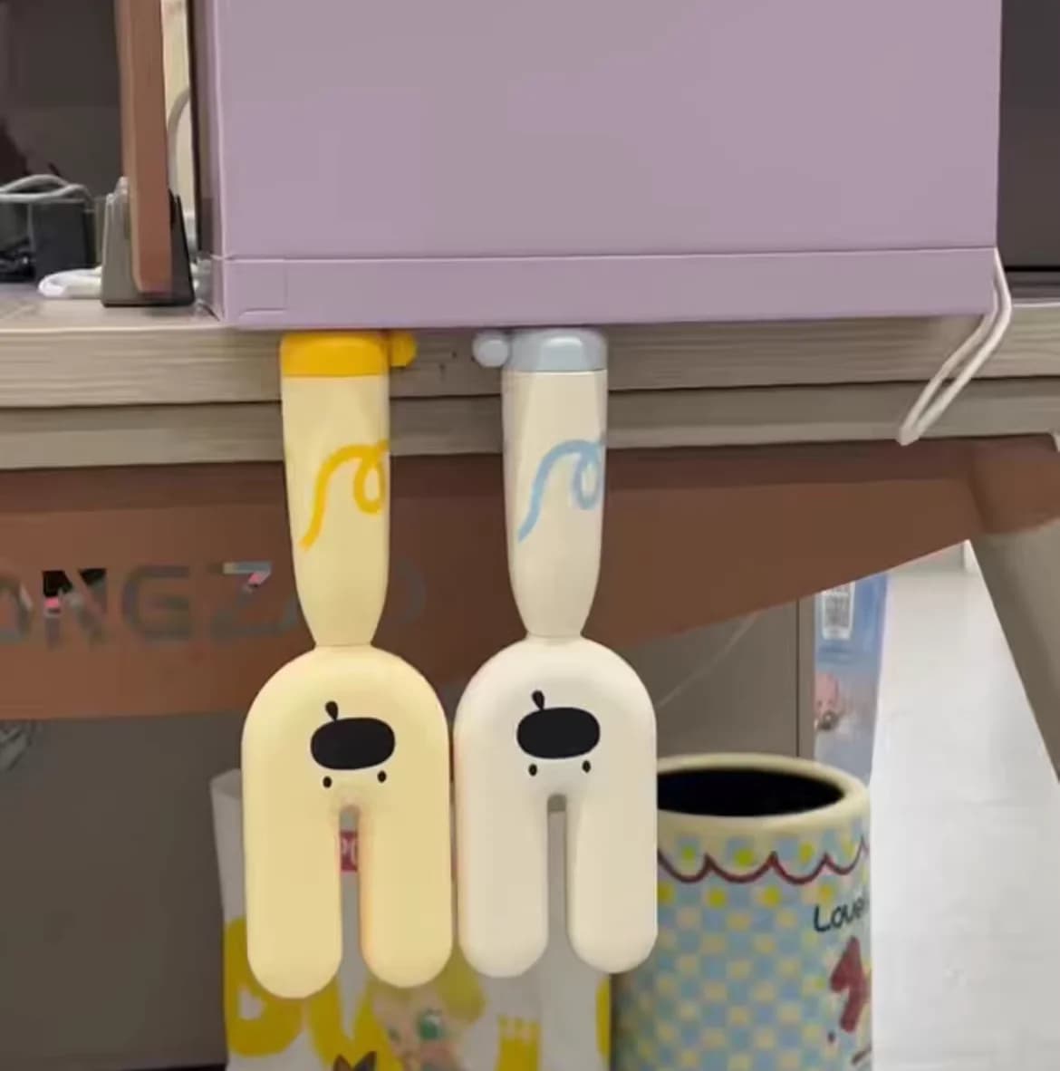 Pettine per Pelo Lungo per Cani e Gatti, Strumento per la Rimozione del Pelo, Pettine Autopulente con Aghi, Pettine Massaggiante per Animali Domestici, Accessori per Animali