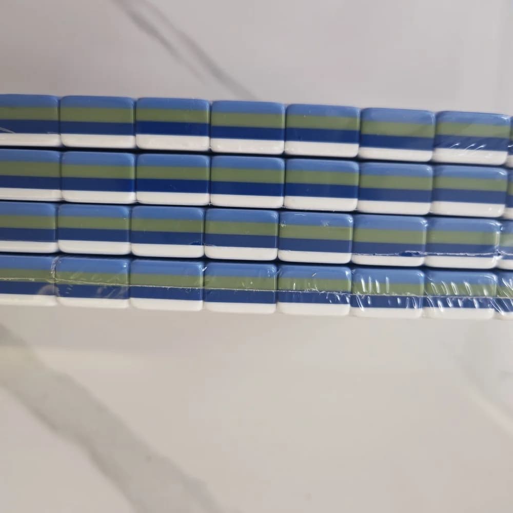 Set di Mahjong Americano con 160 Tessere in Acrilico a Quattro Strati, Blu Cielo, Gioco da Tavolo Portatile per Adulti, Regalo Sorpresa