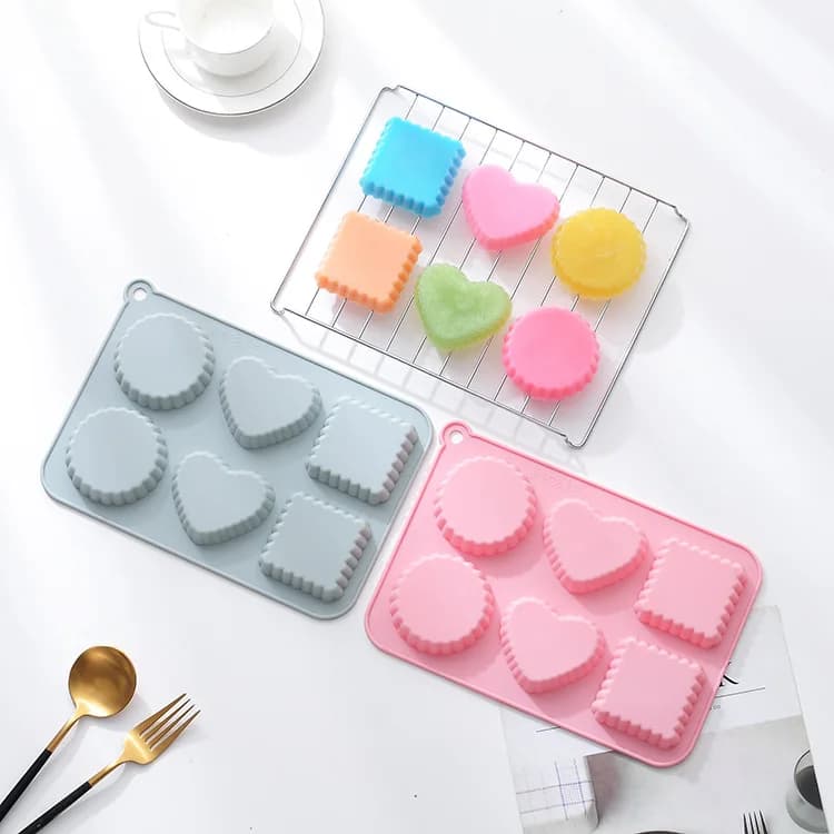 Stampo in Silicone Multifunzionale Antiaderente per Muffin, Cupcake, Gelatine, Crostate all'Uovo e Sapone Fatto a Mano