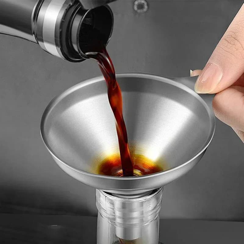 Imbuti da cucina in acciaio inossidabile Set imbuti metallici per uso alimentare per riempire bottiglie Piccoli imbuti per spezie oli essenziali