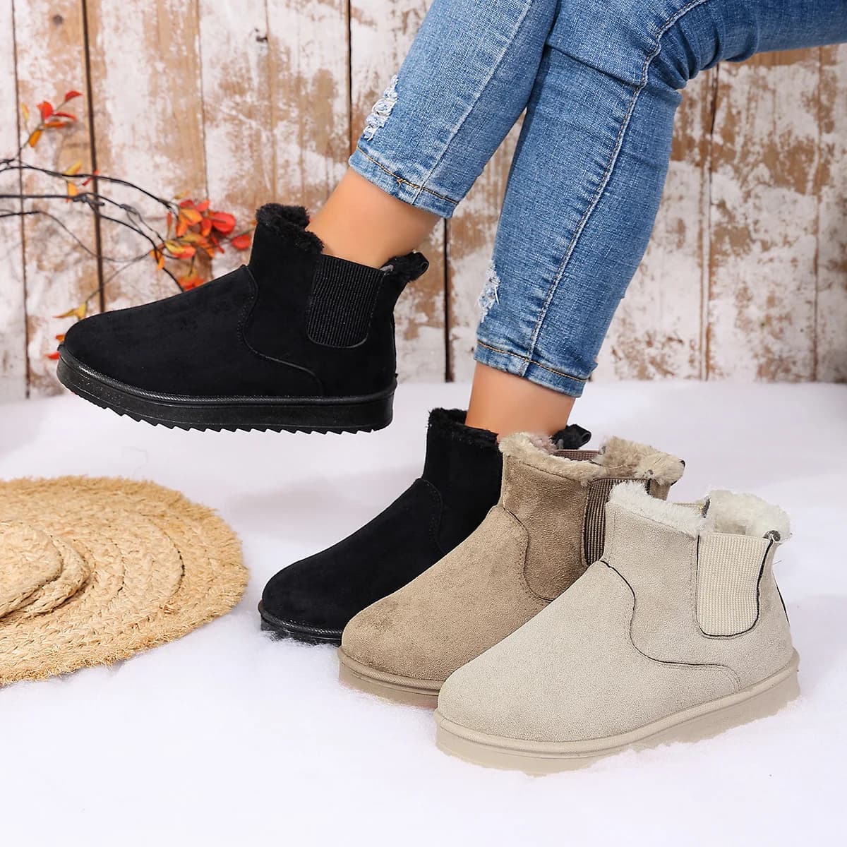 2026 Fashionable and Comfortable Winter Snow Boots: Warm, Lightweight, Slip-On Design